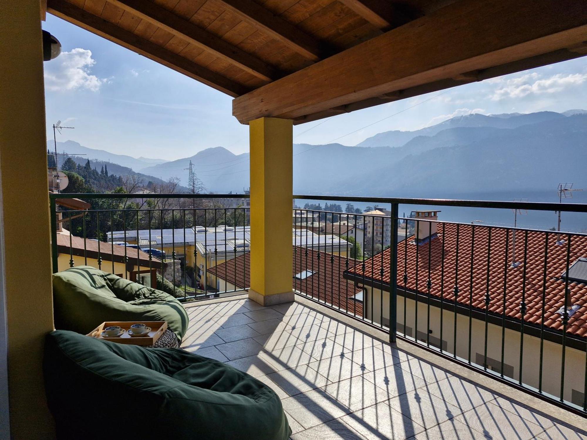 Balcony Lake View Apartment Lierna Exterior foto